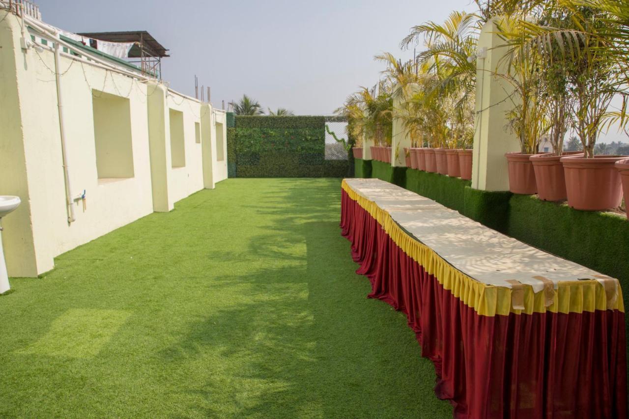Oyo 11346 Hotel Tazz Odisha Bhuvanesvar Kültér fotó