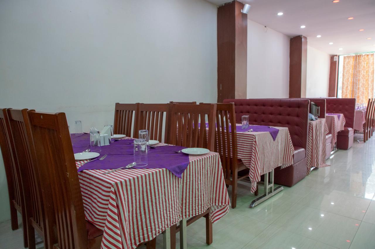 Oyo 11346 Hotel Tazz Odisha Bhuvanesvar Kültér fotó