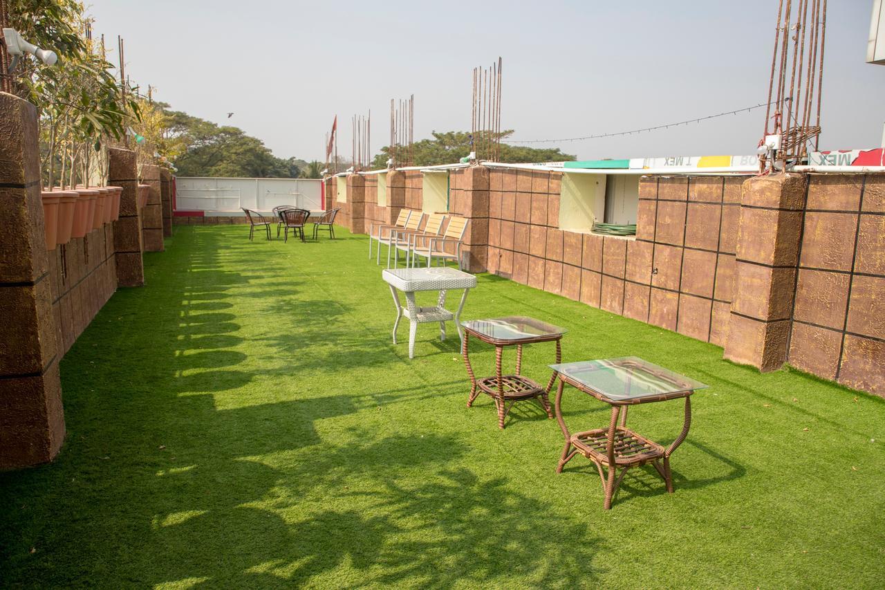 Oyo 11346 Hotel Tazz Odisha Bhuvanesvar Kültér fotó